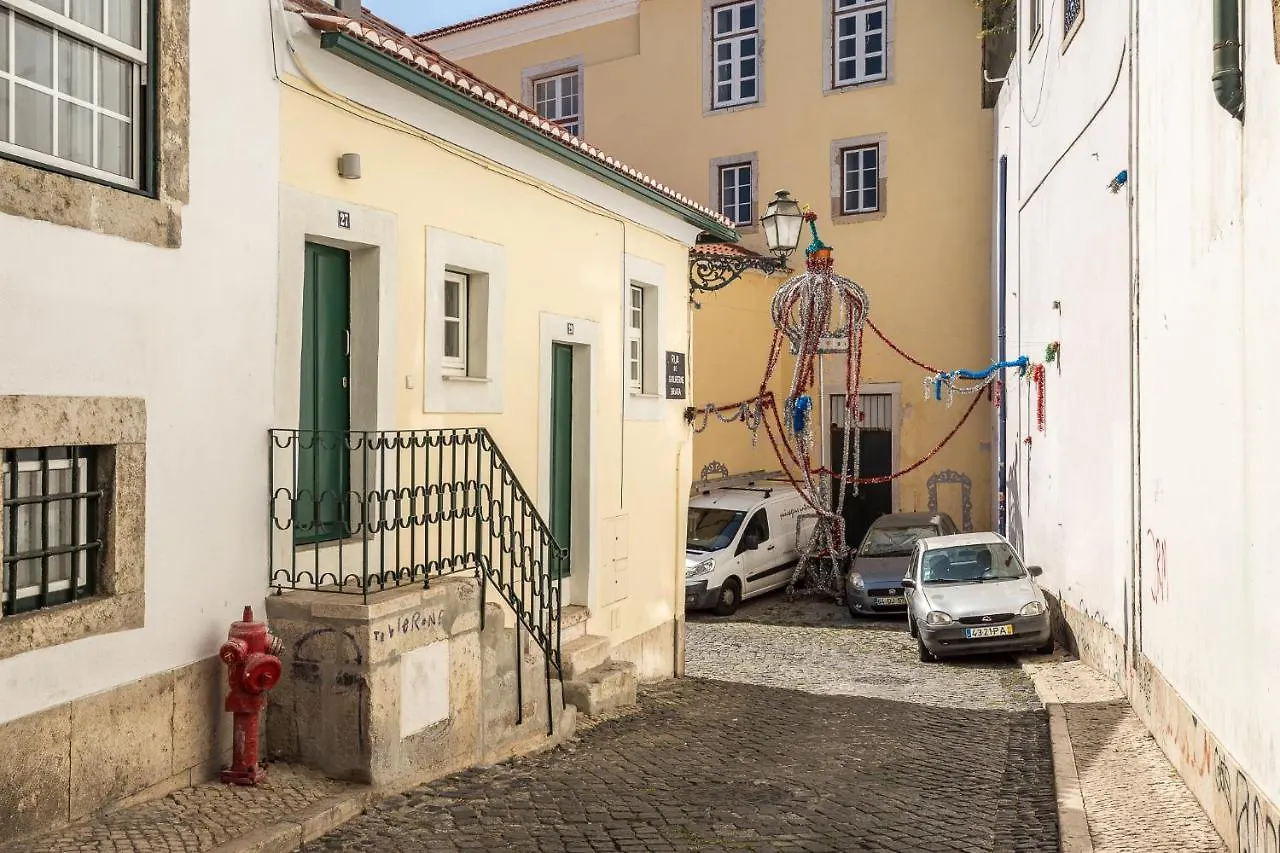 Design Apartment In Typical Alfama Lisbon