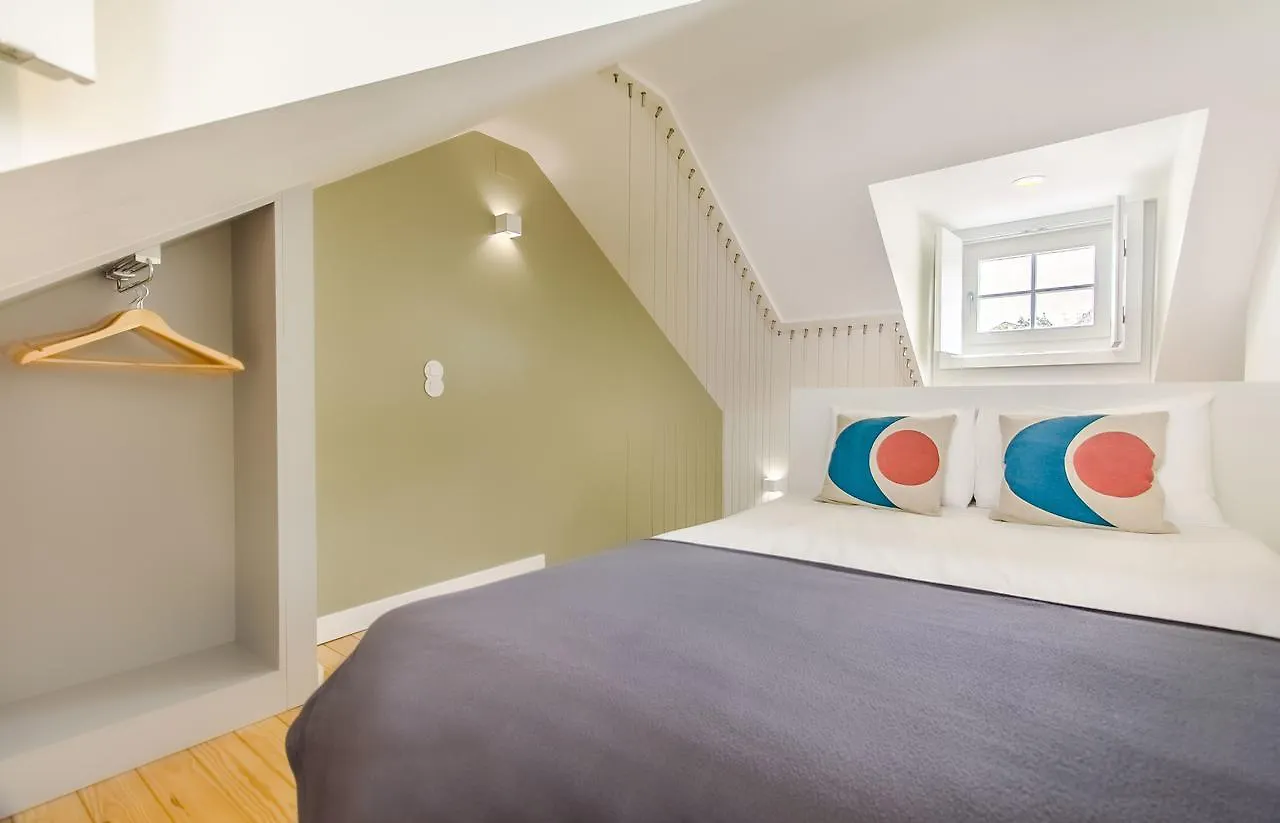 Design Apartment In Typical Alfama Lisbon